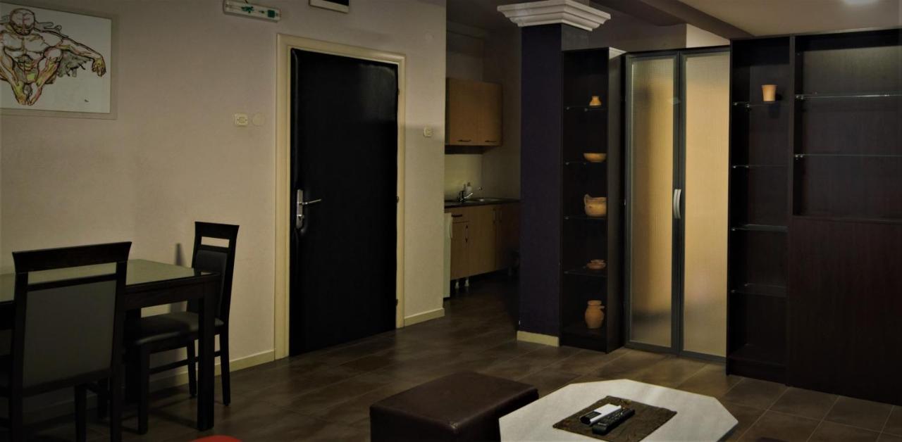 Hotel Ambasador Bitola Ngoại thất bức ảnh