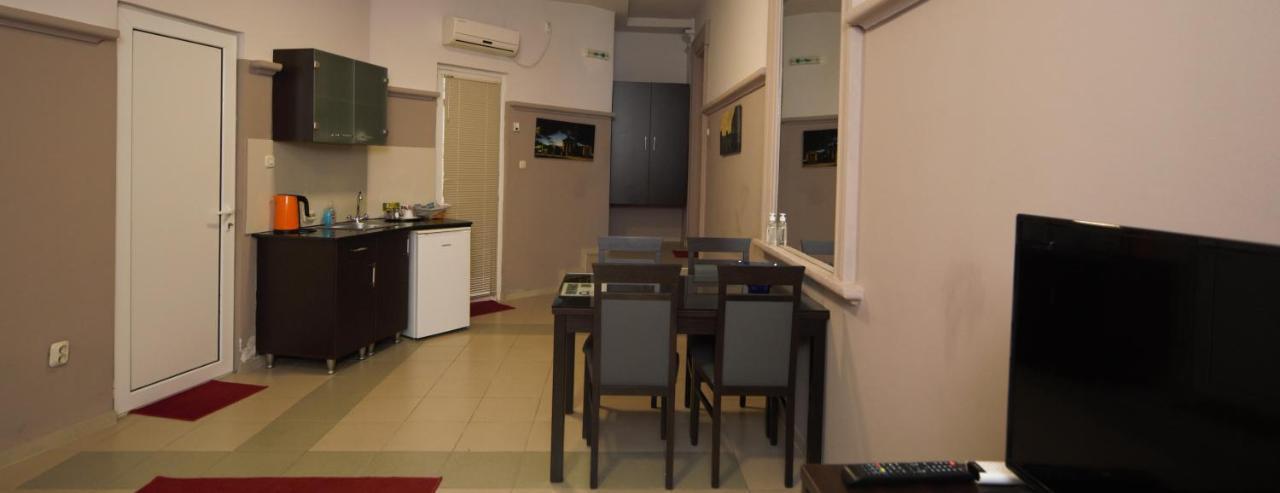 Hotel Ambasador Bitola Ngoại thất bức ảnh