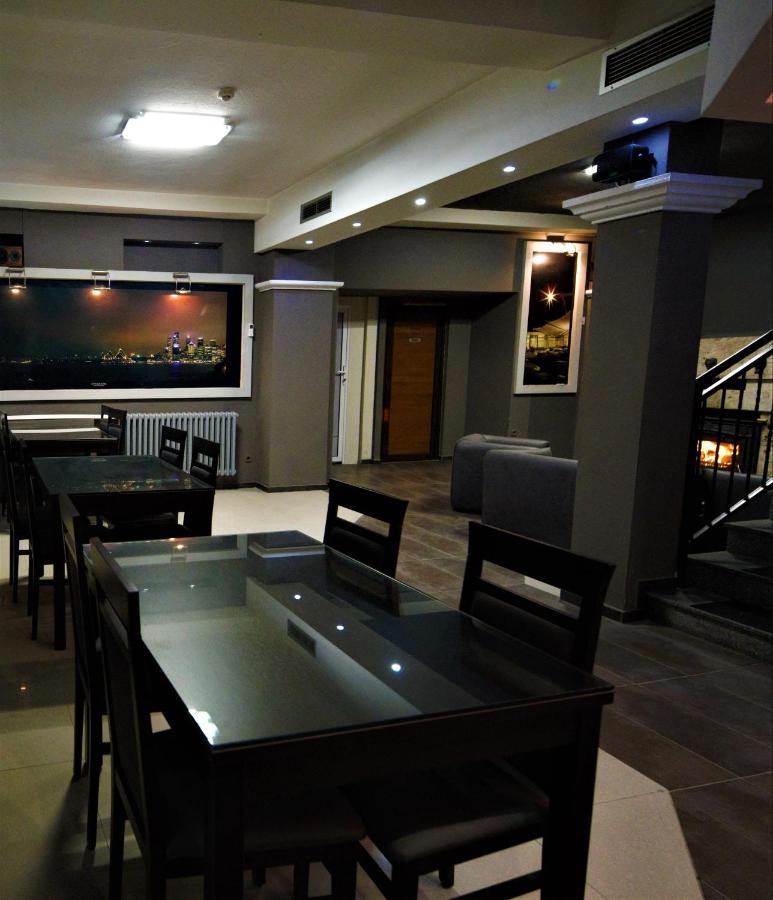 Hotel Ambasador Bitola Ngoại thất bức ảnh