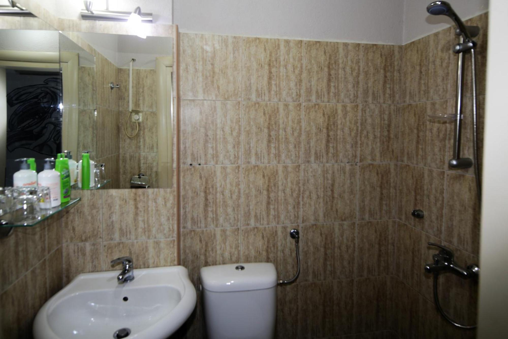 Hotel Ambasador Bitola Ngoại thất bức ảnh
